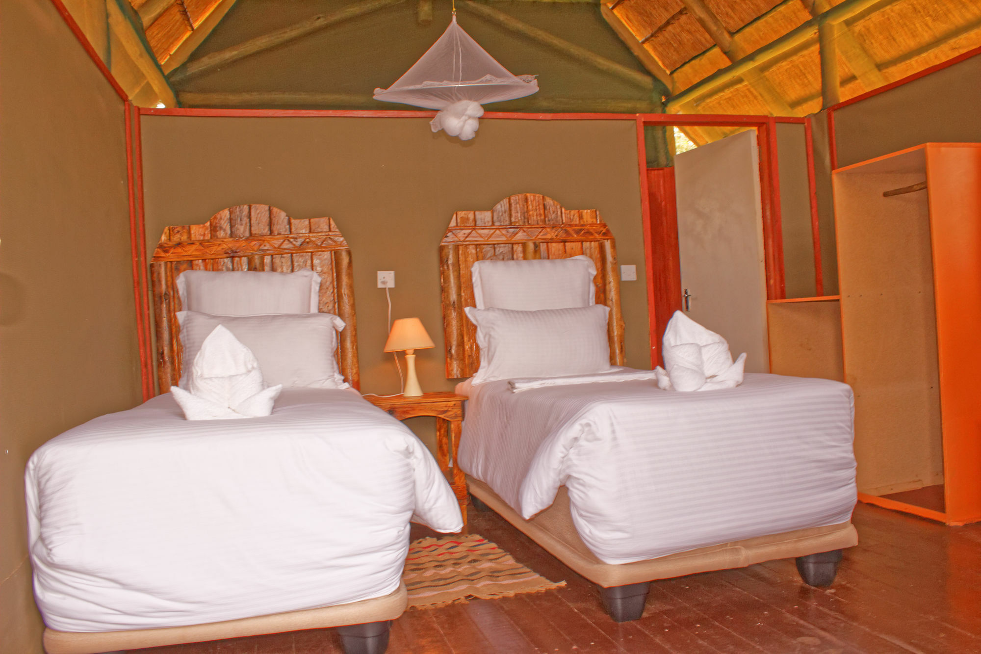 Lion Roars Lodge Lesoma Eksteriør bilde